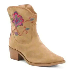 NWT FARM RIO CAMEL BOHO WESTERN
BOOT SZ 7